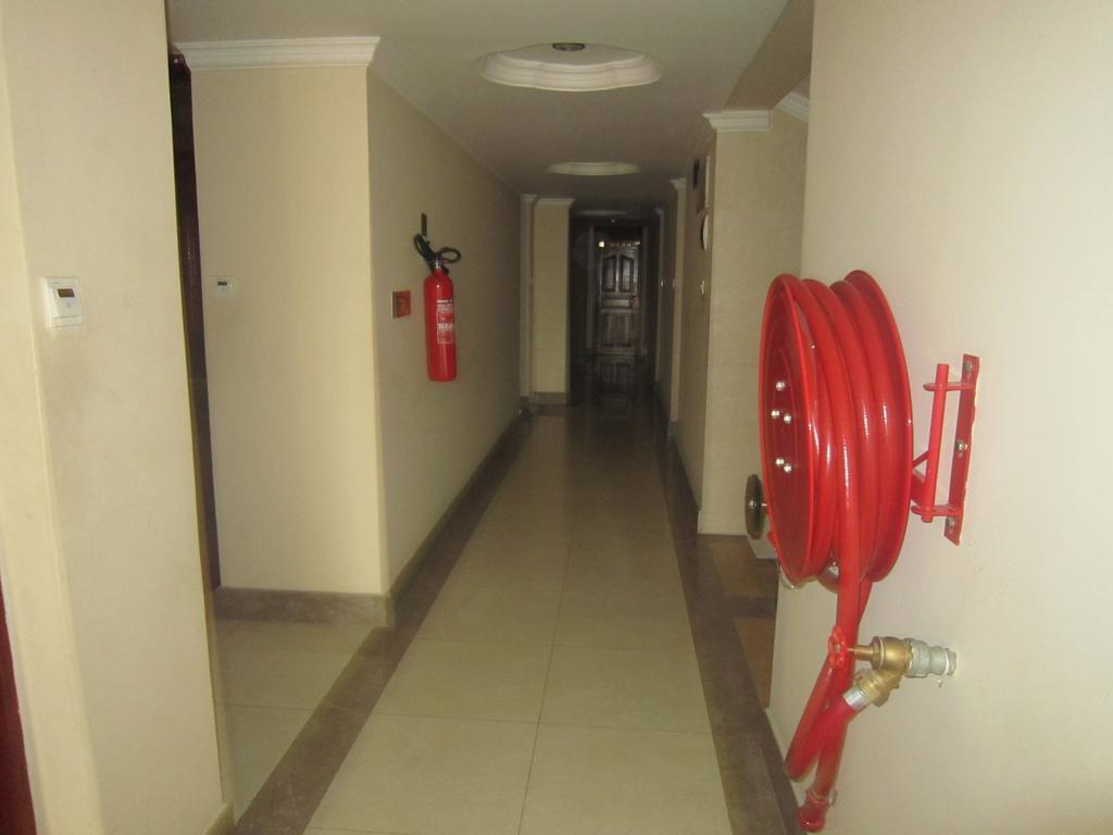 Donsuite Hotel Dar es Salaam Exteriör bild