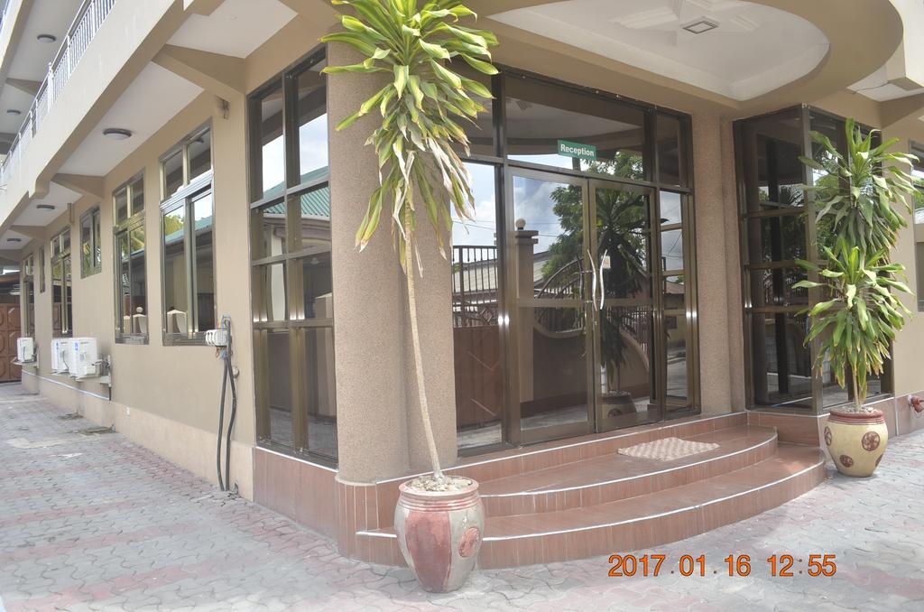 Donsuite Hotel Dar es Salaam Exteriör bild