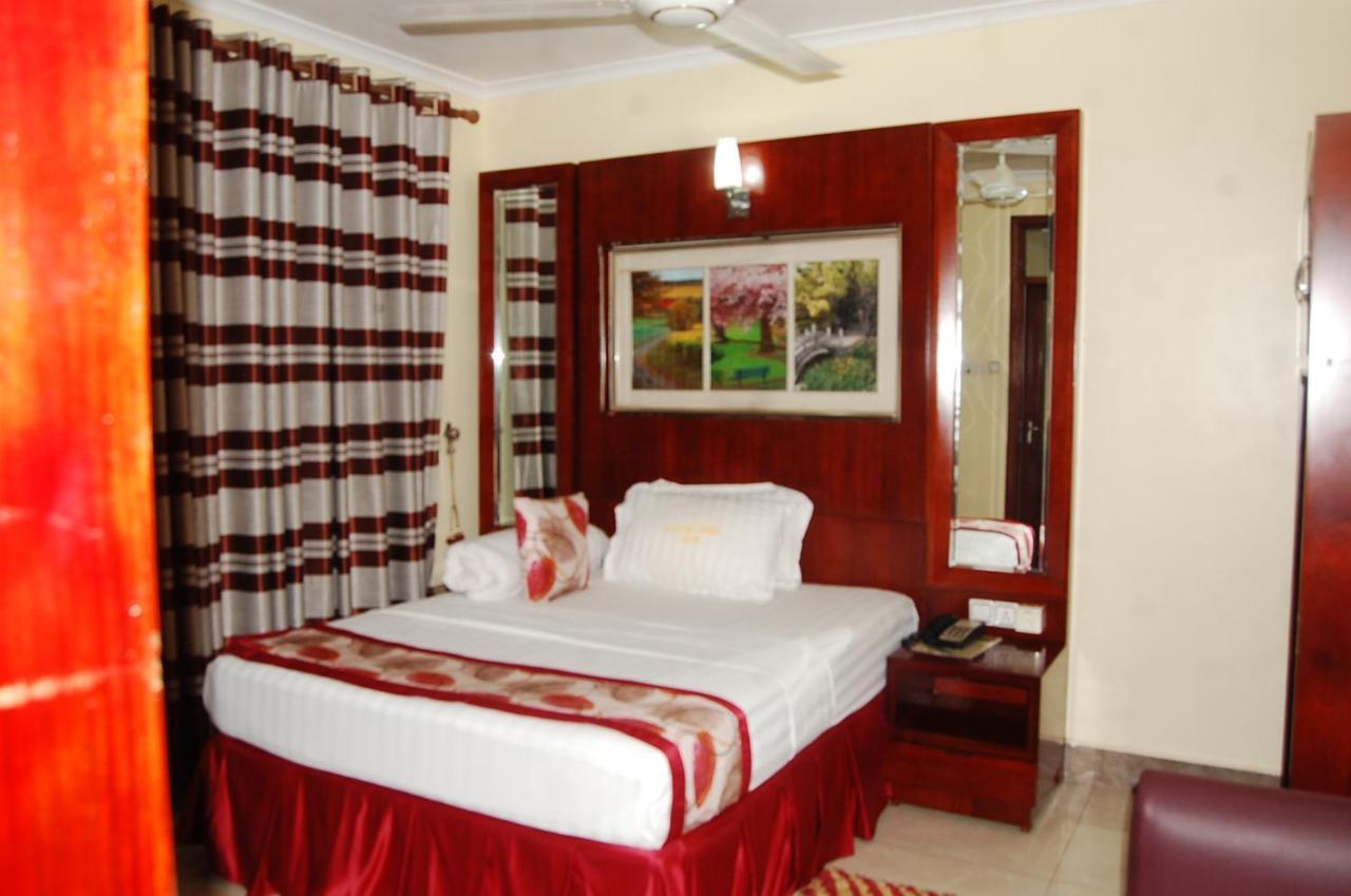 Donsuite Hotel Dar es Salaam Exteriör bild