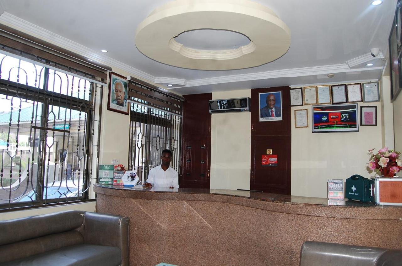 Donsuite Hotel Dar es Salaam Exteriör bild