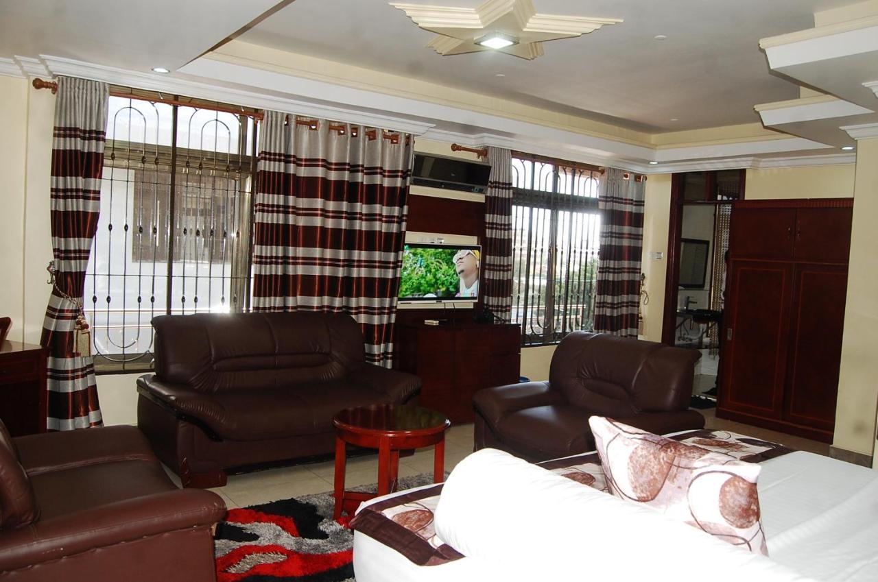 Donsuite Hotel Dar es Salaam Exteriör bild